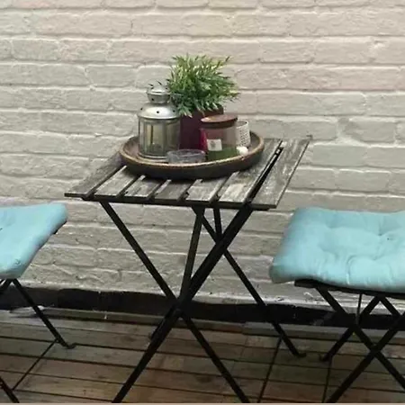 Oktogon Cozy Terrace شقة